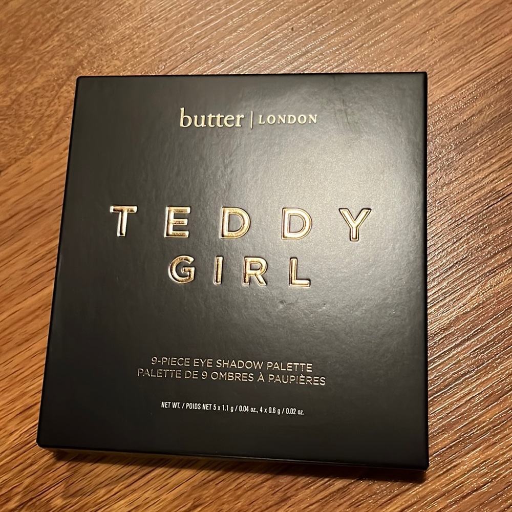 Teddy Girl Eyeshadow palette